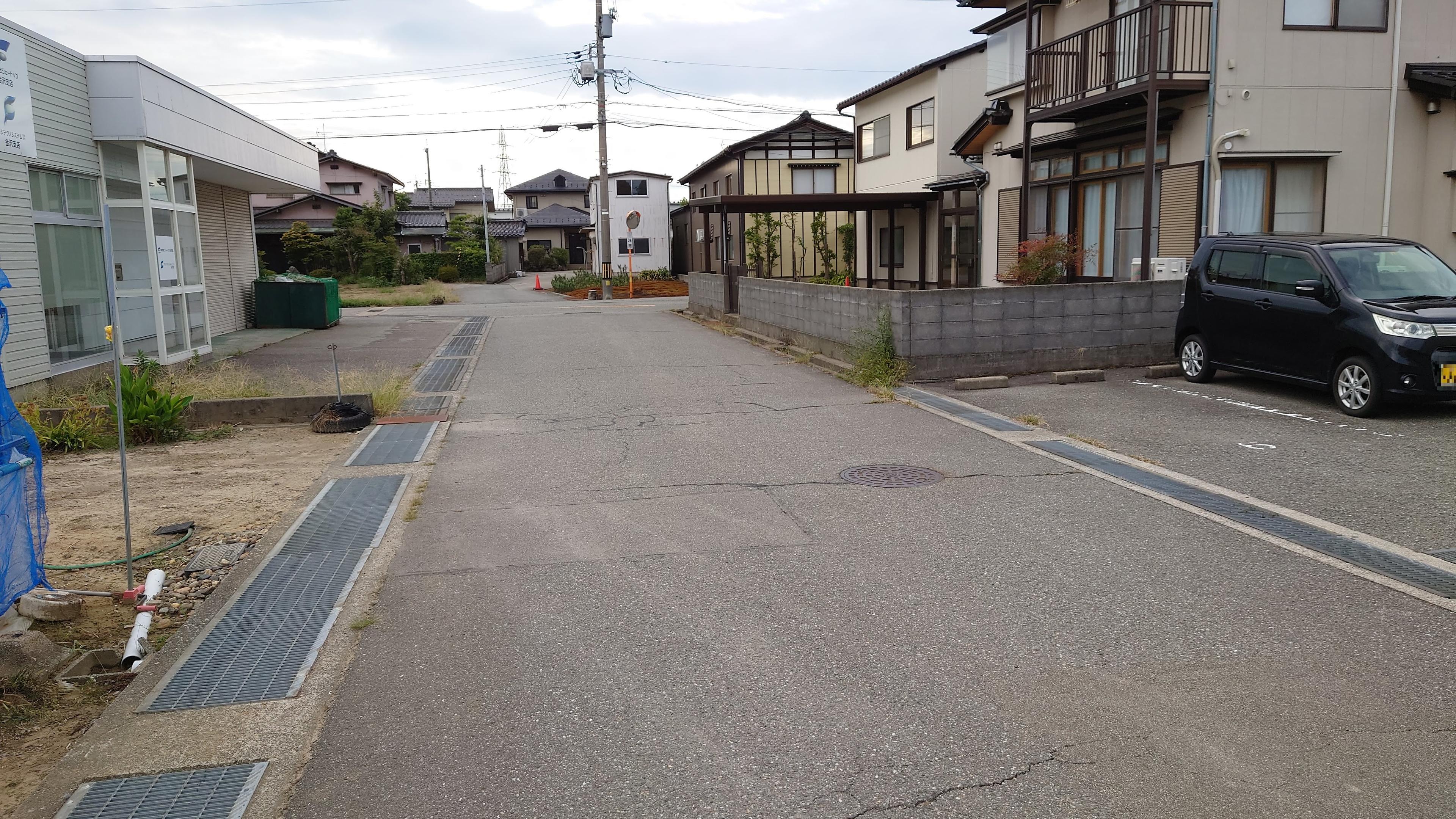 皆川駐車場の外観・駐車場イメージ3枚目