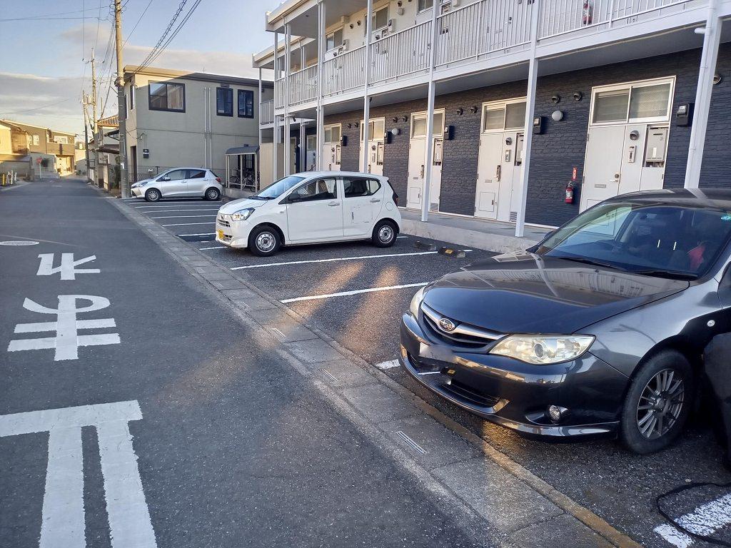 トゥー　ル　モンド(28099)の外観・駐車場イメージ1枚目