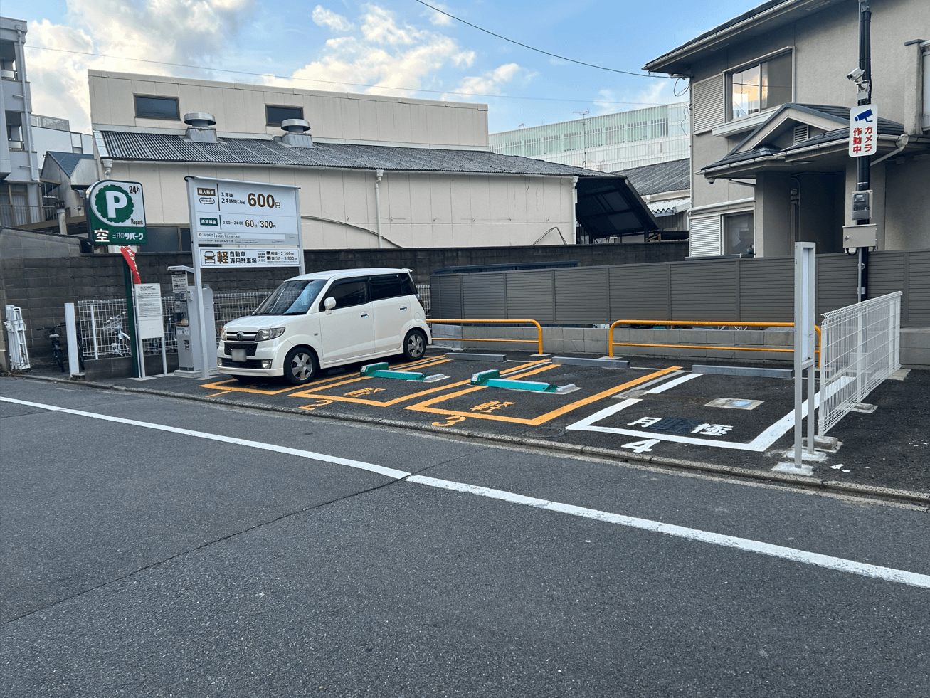 西大路九条北の外観・駐車場イメージ1枚目