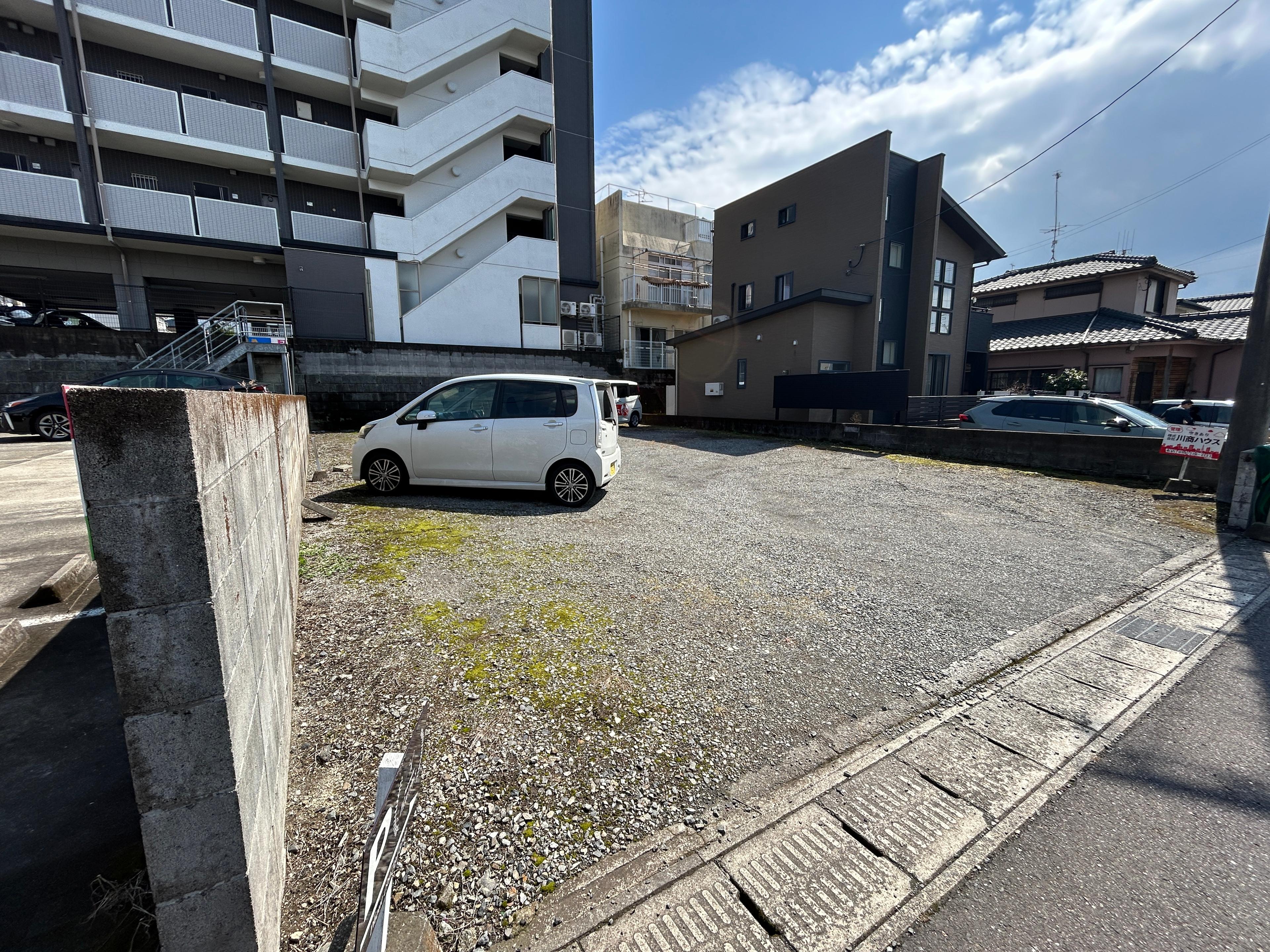 ｵｰﾄ･ｽｸｳｪｱｰ武岡5の外観・駐車場イメージ3枚目