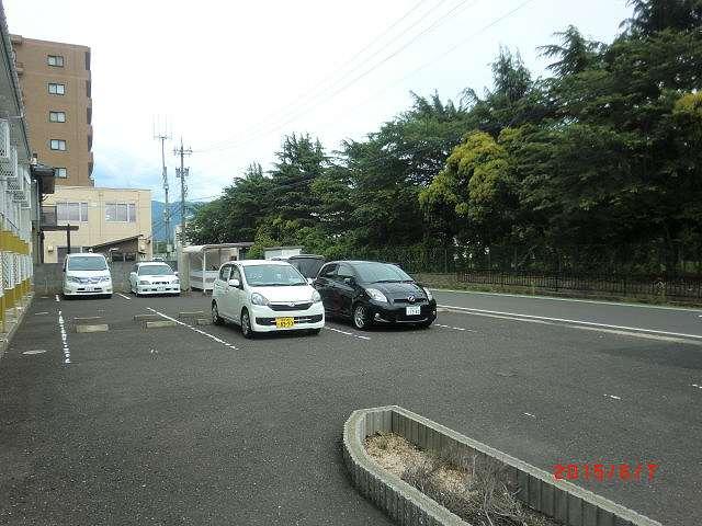 エポワール中央(16856)の外観・駐車場イメージ1枚目