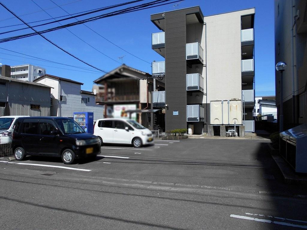 橘(46075)の外観・駐車場イメージ1枚目