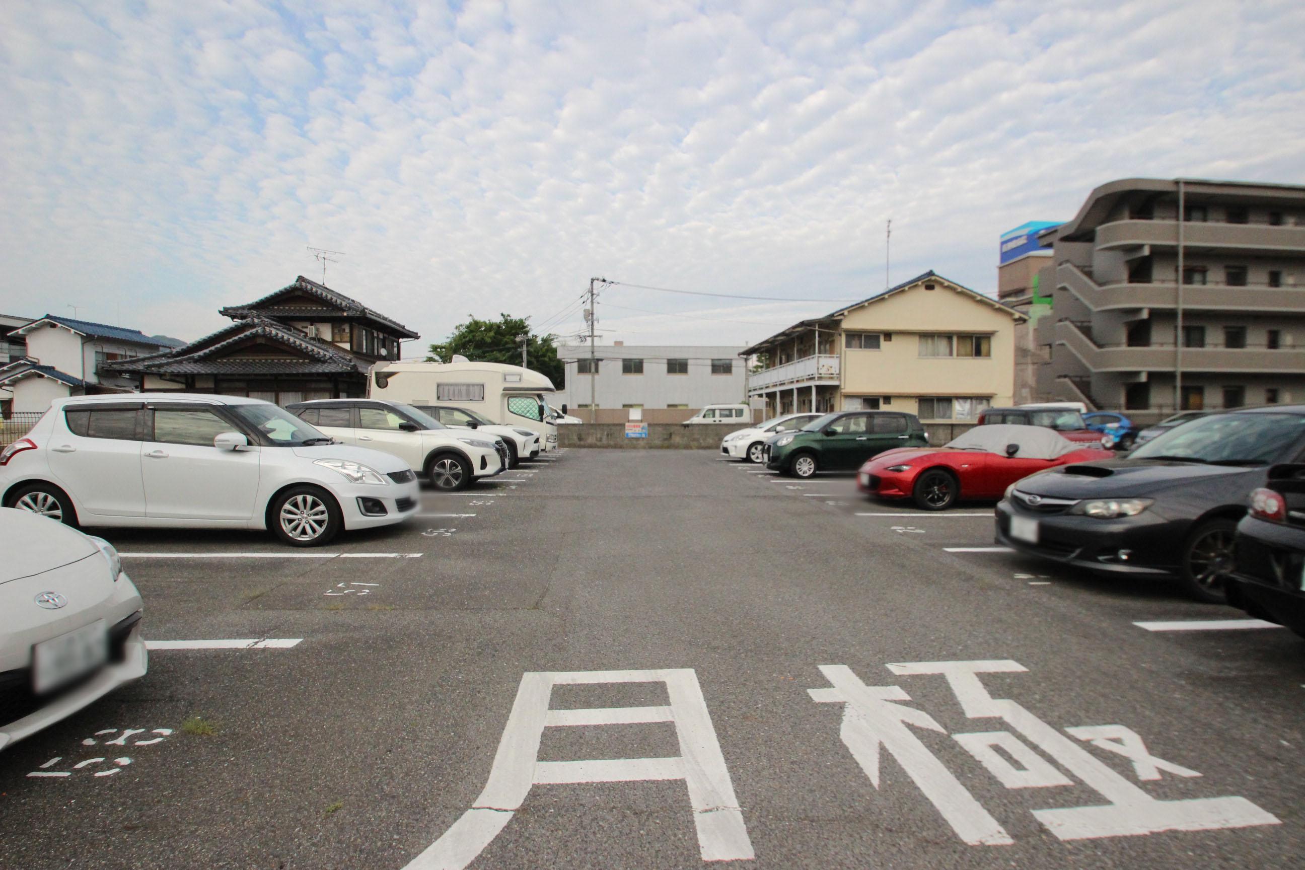 キューワパーキングの外観・駐車場イメージ2枚目