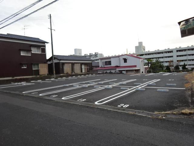 瀬戸見町駐車場の外観・駐車場イメージ1枚目