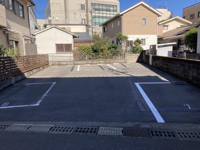 Ｍパーク草牟田２の外観・駐車場イメージ2枚目