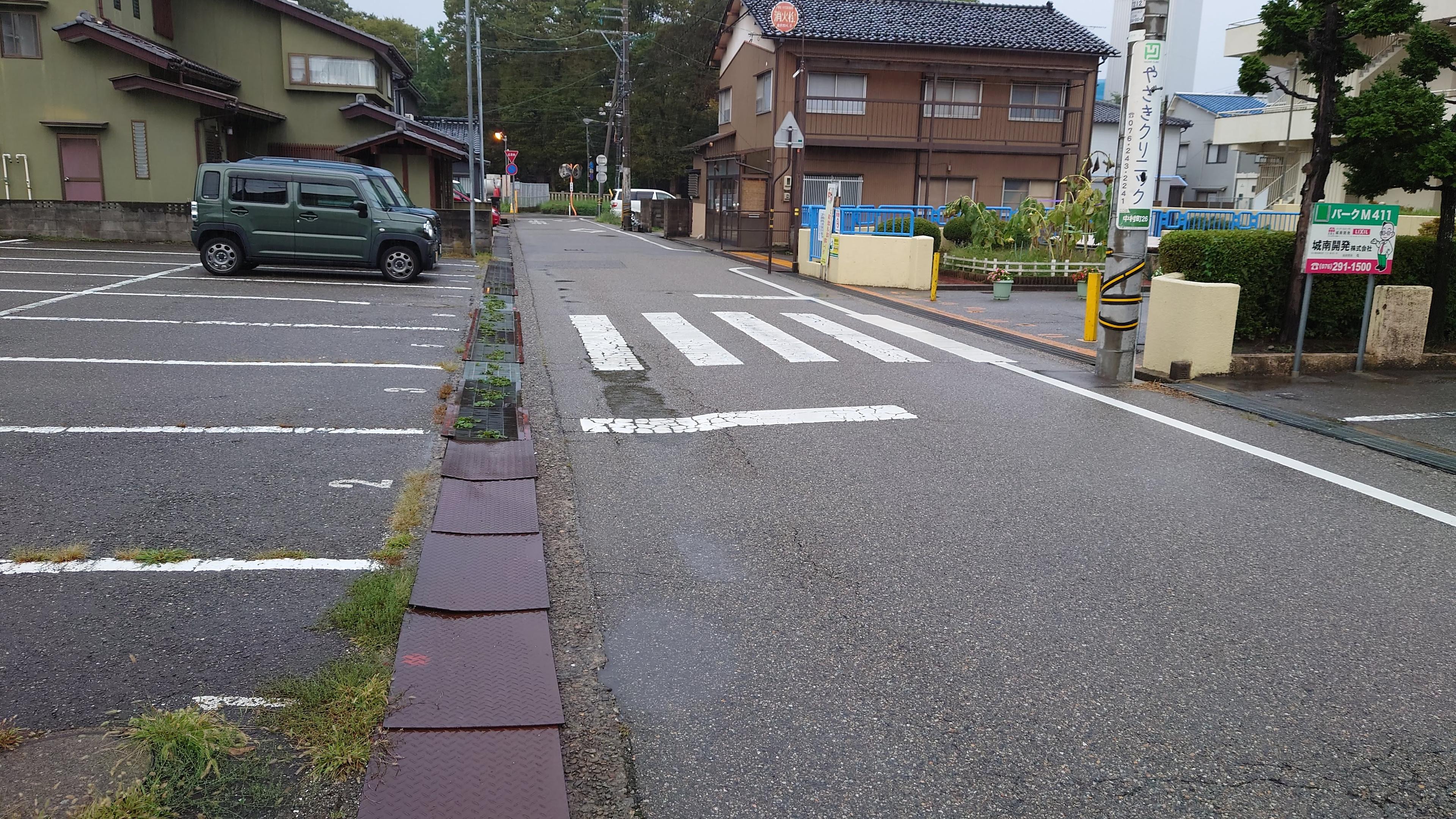 パークM411の外観・駐車場イメージ2枚目
