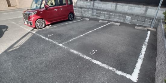 フォレット(32497)の外観・駐車場イメージ1枚目