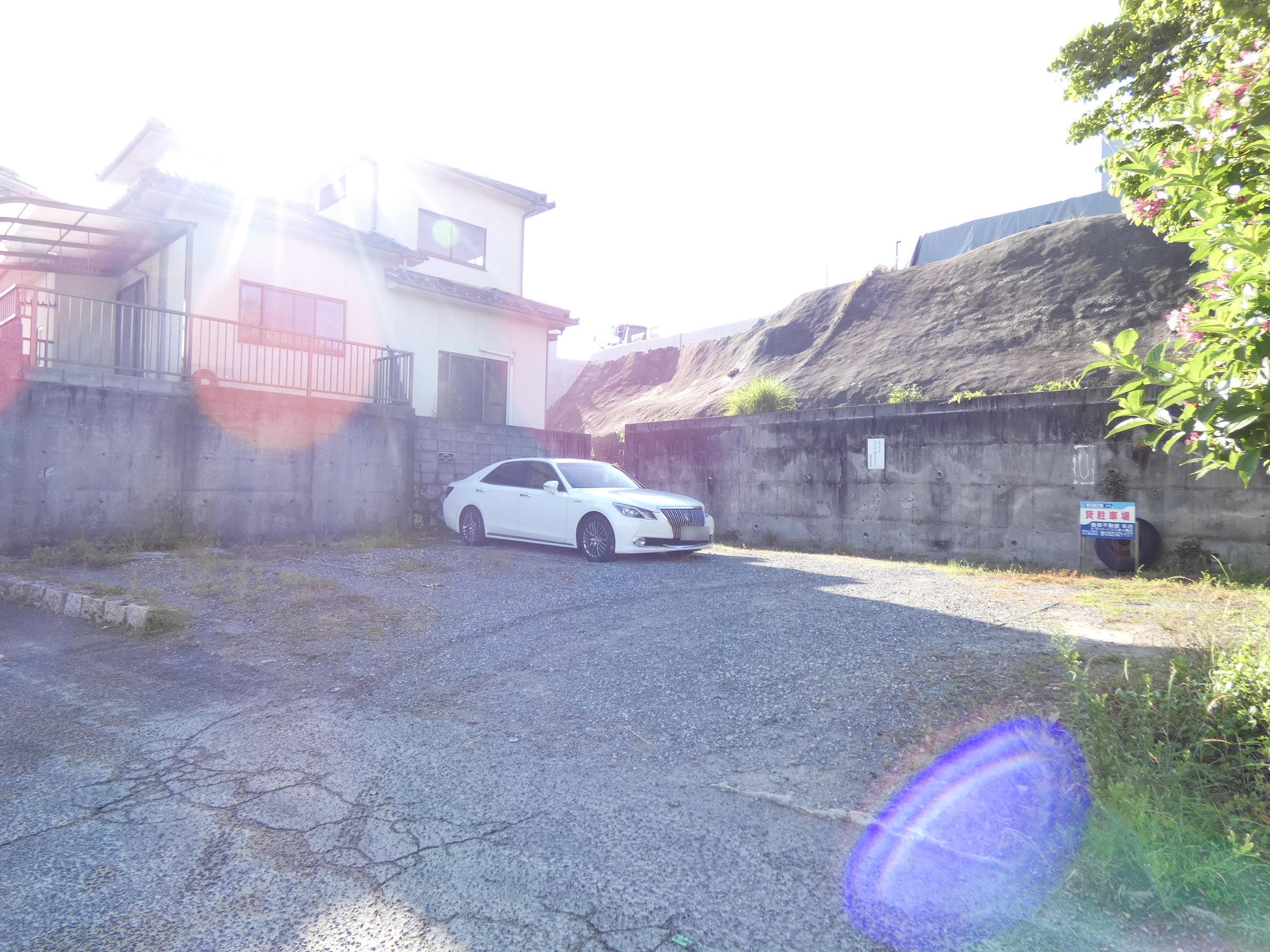 谷口駐車場(南側)の外観・駐車場イメージ1枚目