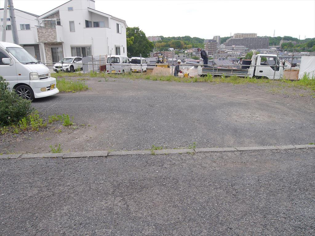 岡本パーキングの外観・駐車場イメージ3枚目