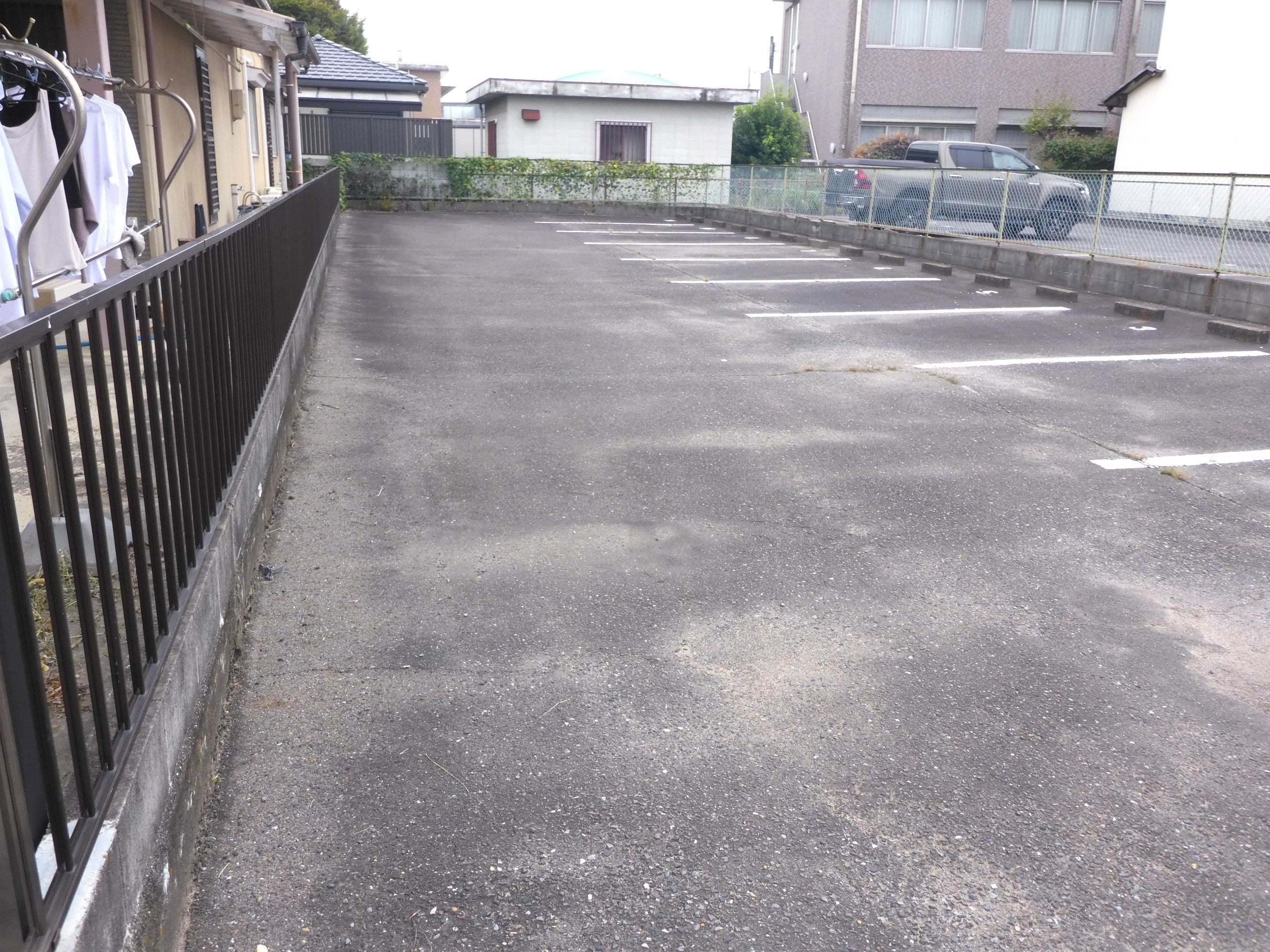 J-051の外観・駐車場イメージ1枚目