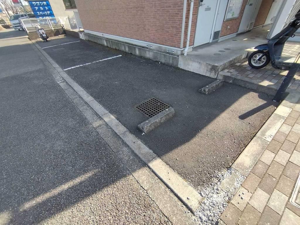 パレス中田(46033)の外観・駐車場イメージ1枚目