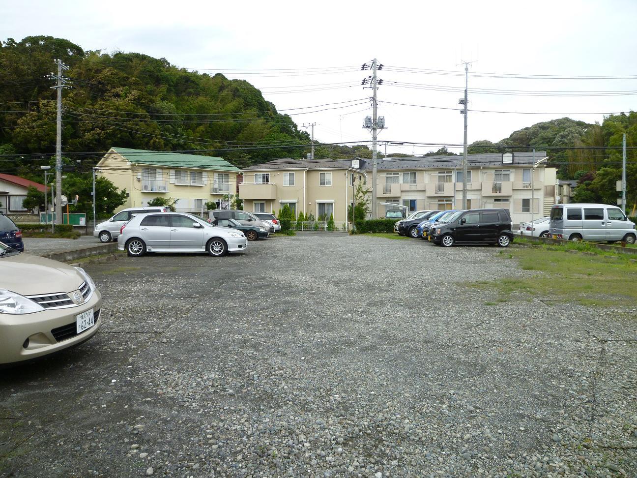 倉田駐車場の外観・駐車場イメージ2枚目
