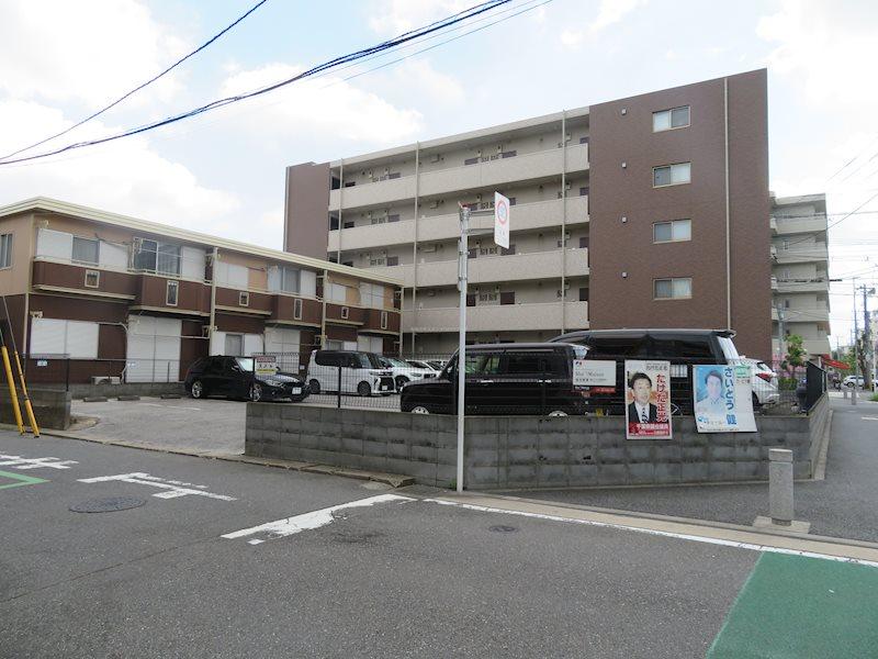 ゆうハイツ専用駐車場の外観・駐車場イメージ1枚目