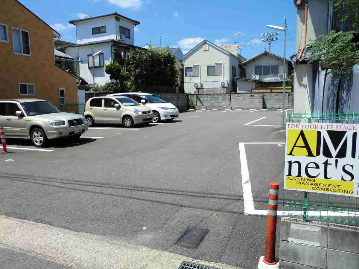 マタハリガレージの外観・駐車場イメージ1枚目