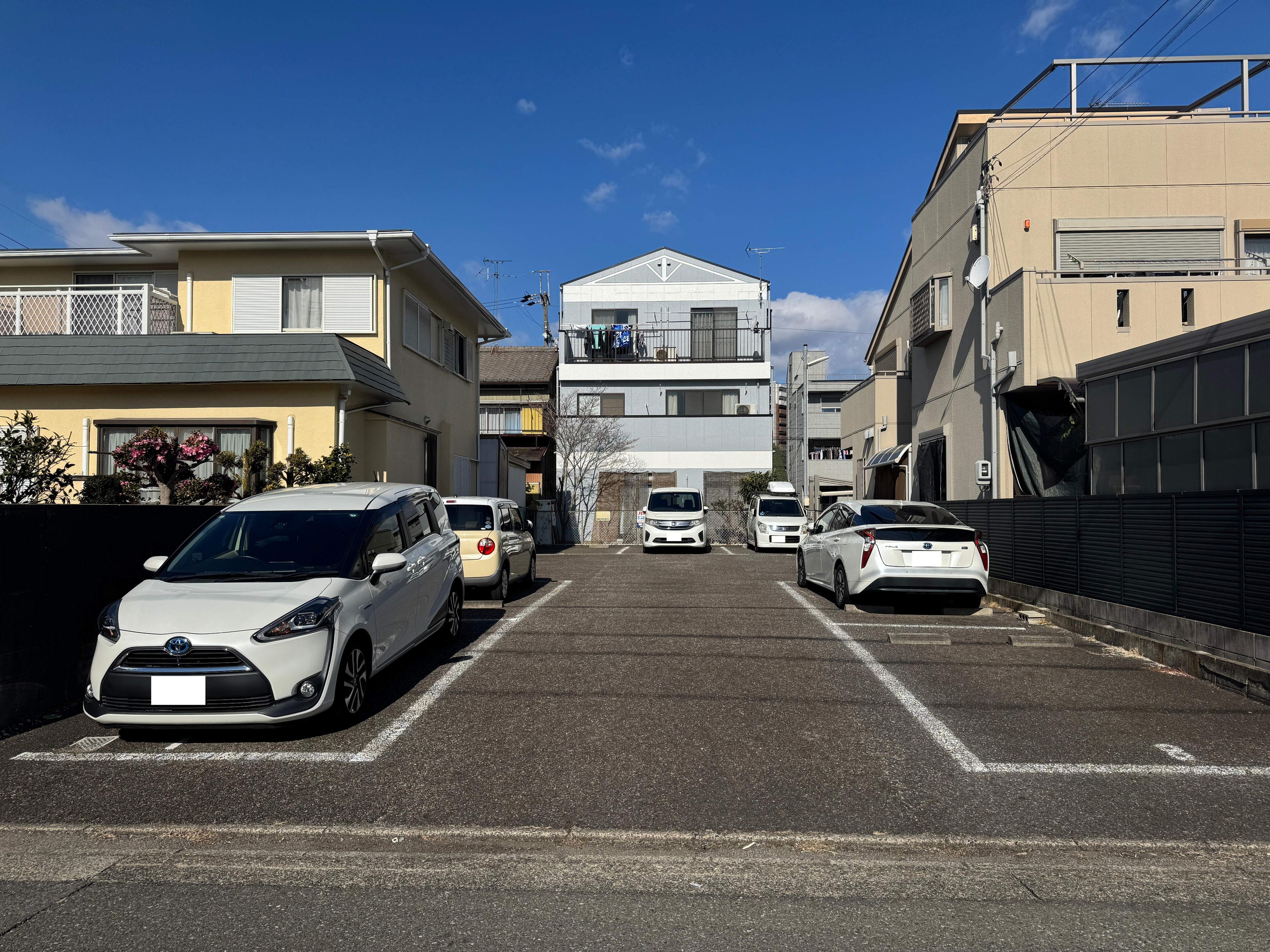 P217の外観・駐車場イメージ2枚目