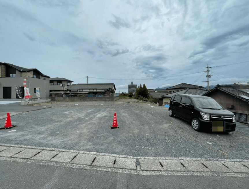 中間第二駐車場の外観・駐車場イメージ3枚目