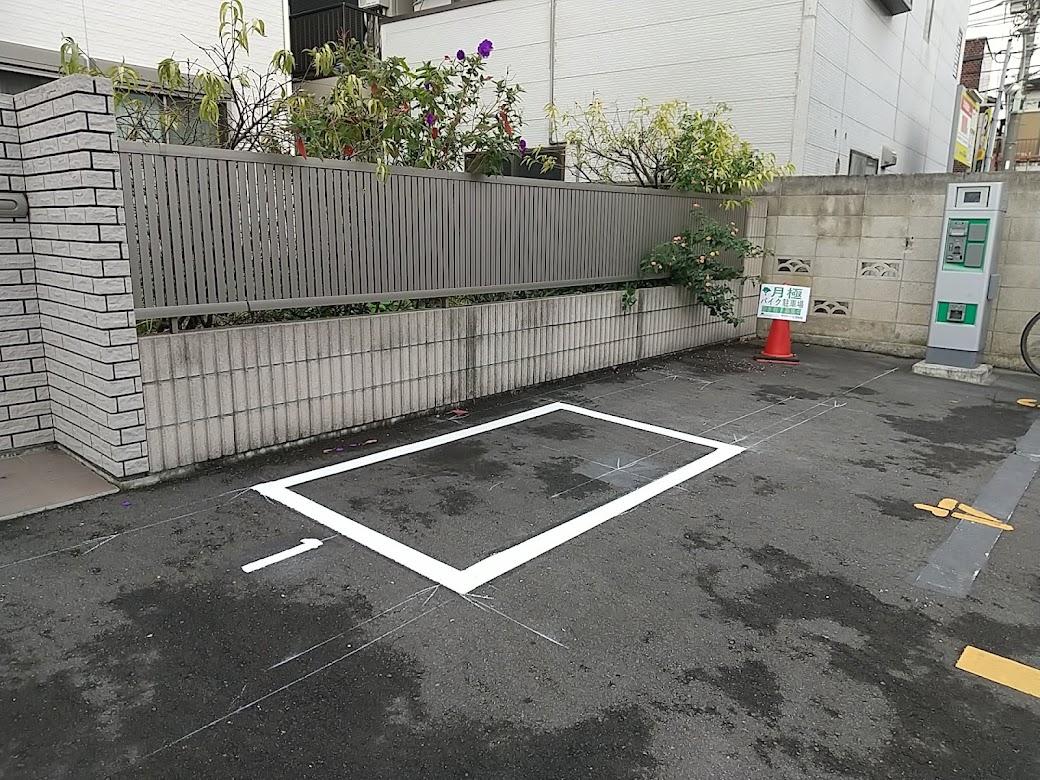 ミノラスパーキング中央８丁目の外観・駐車場イメージ1枚目