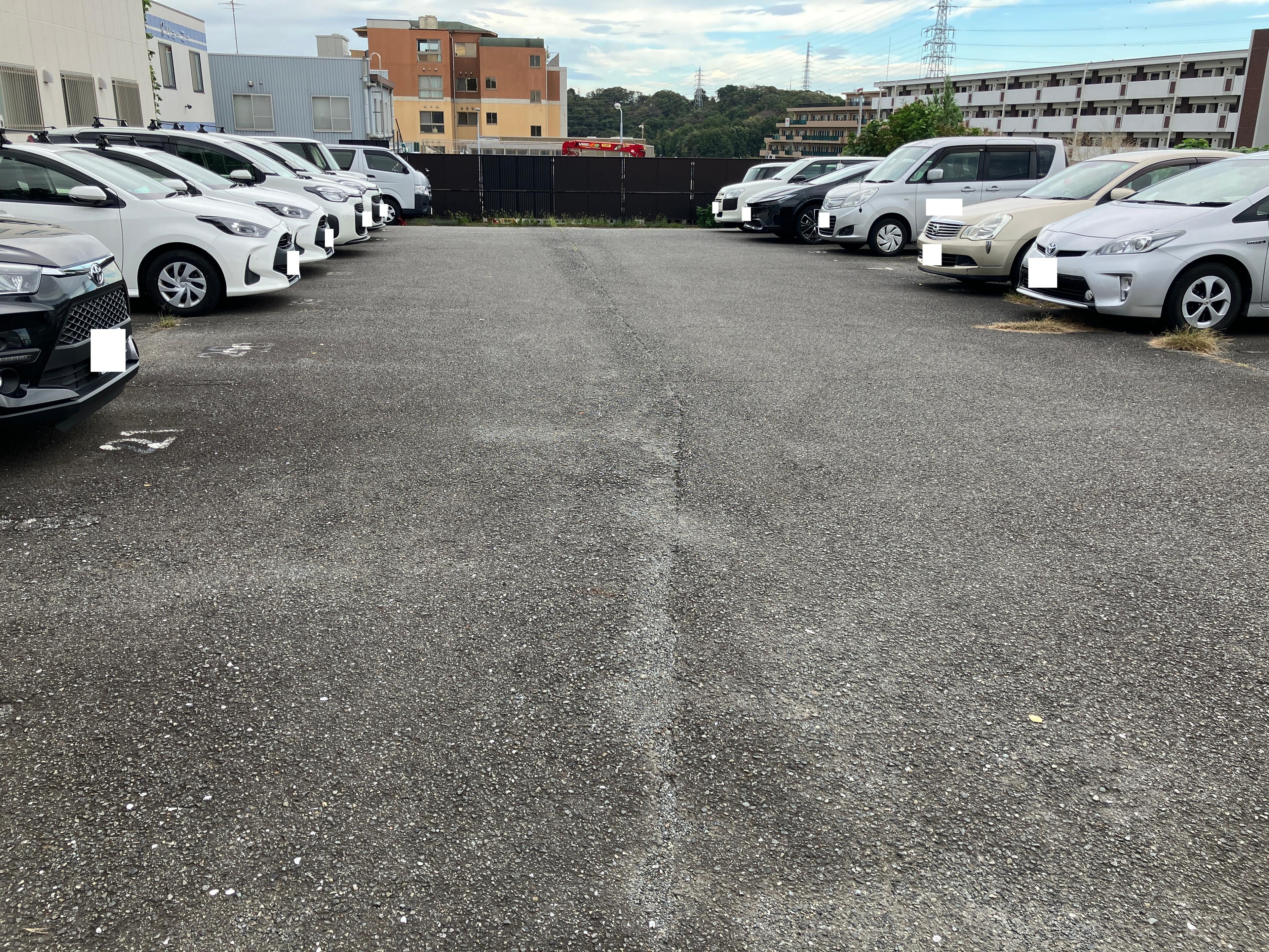 いずみ駐車場の外観・駐車場イメージ1枚目
