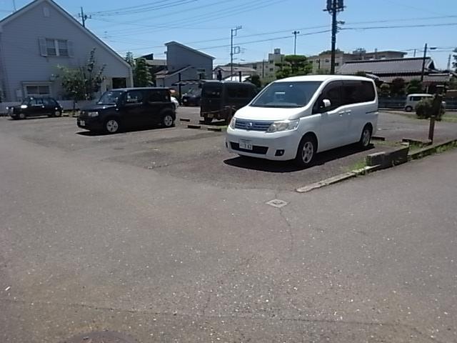 青木駐車場の外観・駐車場イメージ2枚目