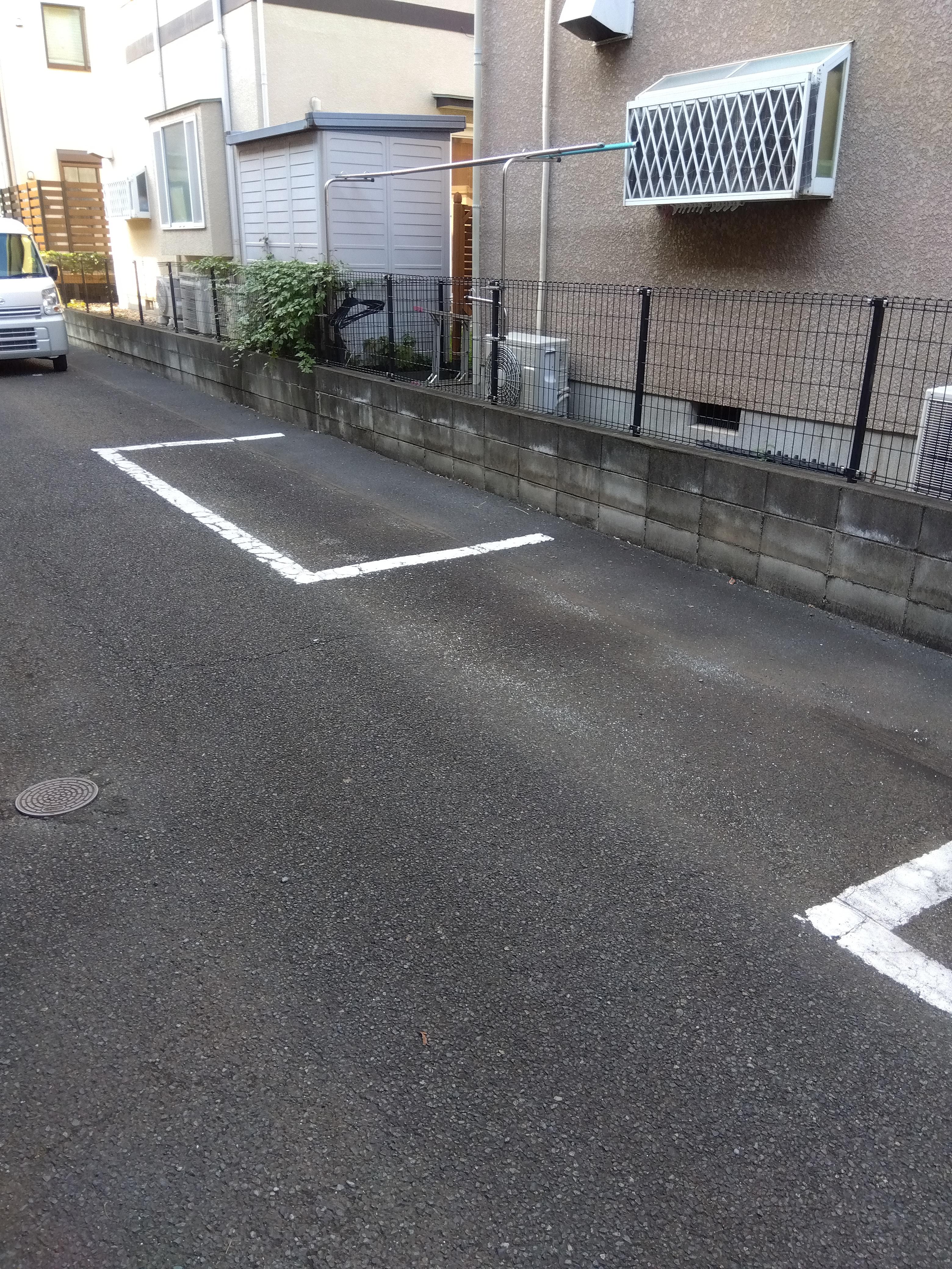 ソフィアガーデン戸倉Ⅰの外観・駐車場イメージ2枚目