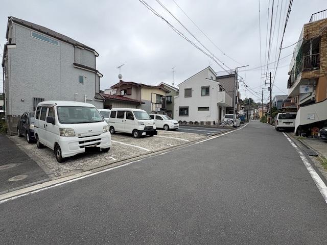 井土ケ谷上町駐車場（1区画2台駐車可能）の外観・駐車場イメージ1枚目