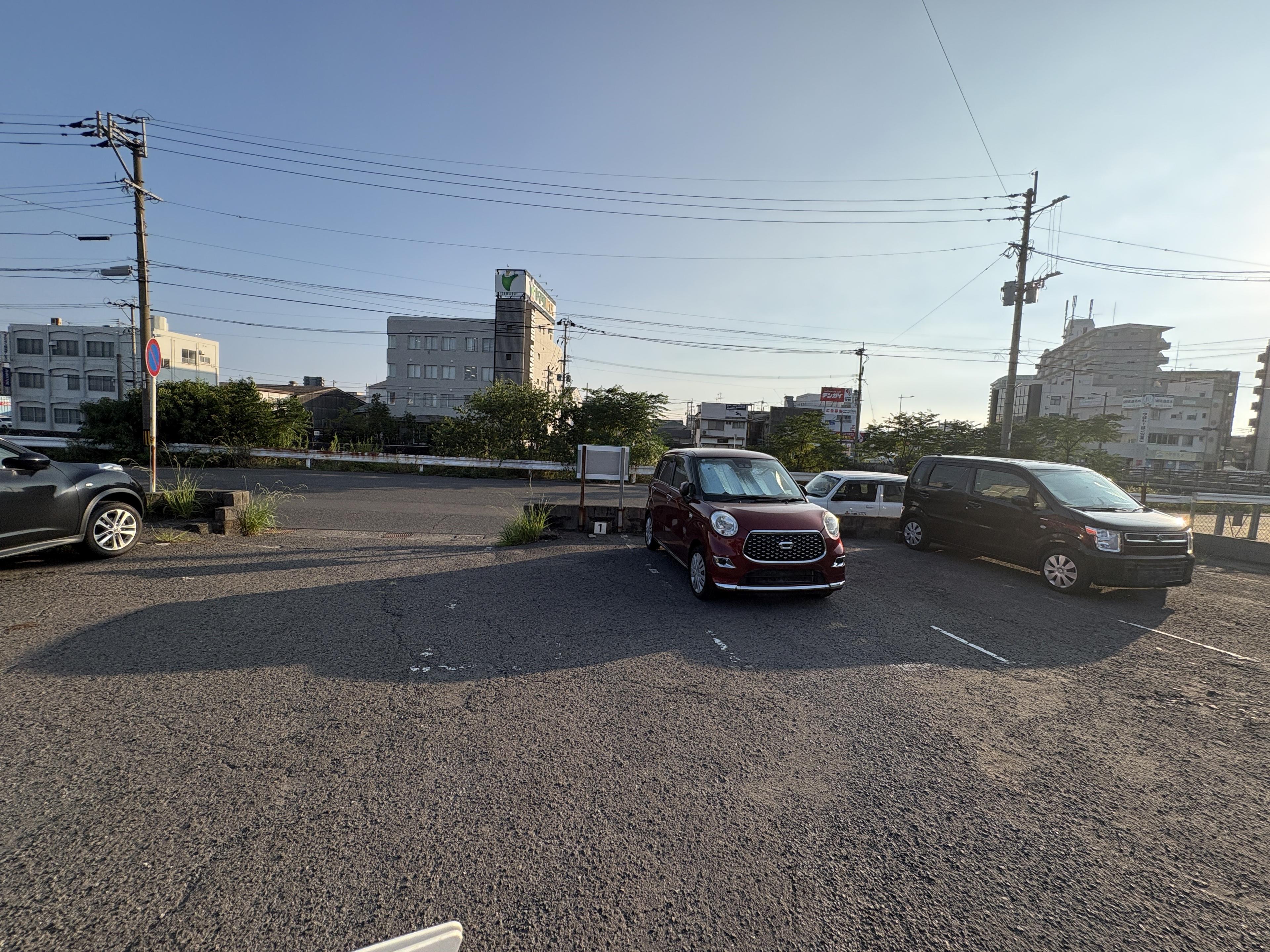 城南駐車場の外観・駐車場イメージ3枚目