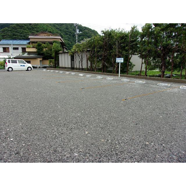 ソレイユパーキングの外観・駐車場イメージ1枚目