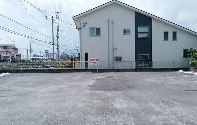 Ｍパーク坂之上（坂之上４丁目）の外観・駐車場イメージ2枚目