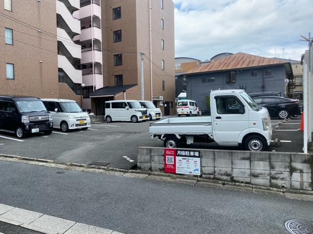 轆轤町ガレージの外観・駐車場イメージ1枚目