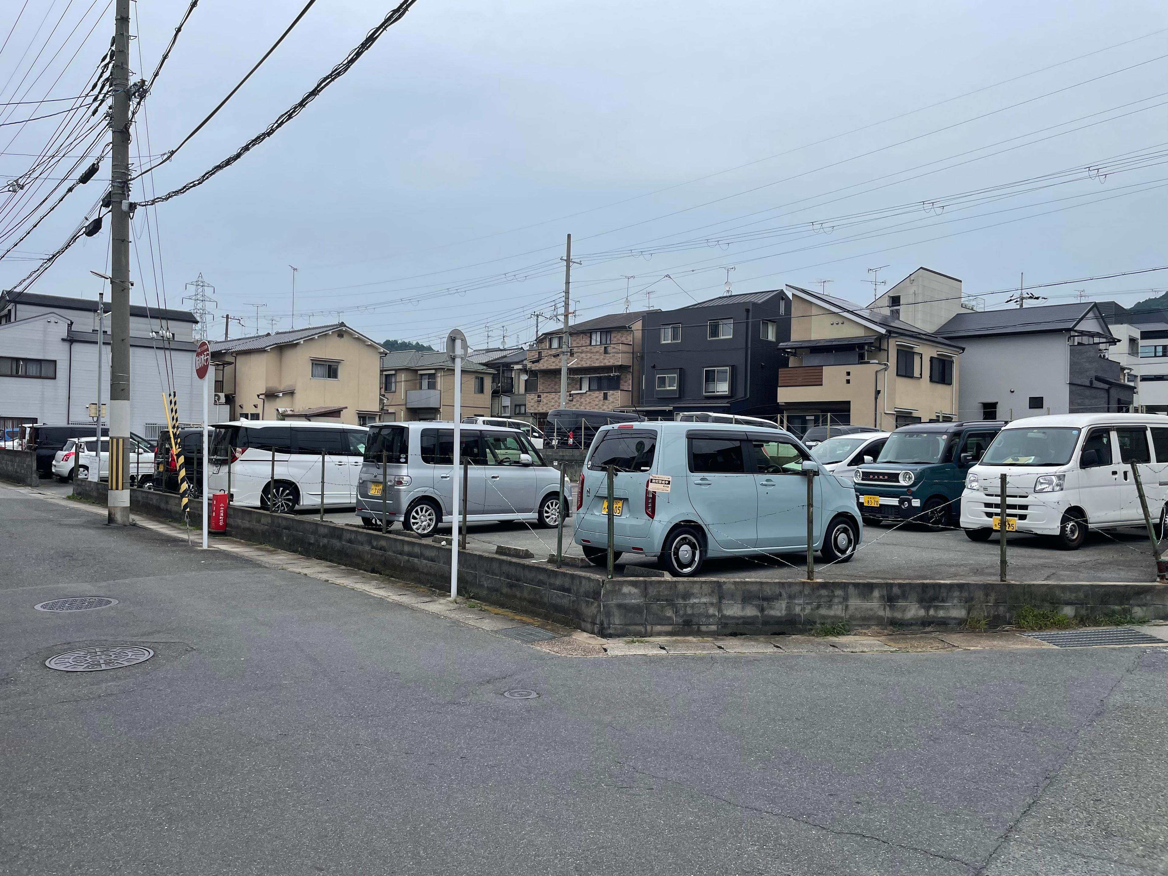 小山北溝ガレージの外観・駐車場イメージ1枚目
