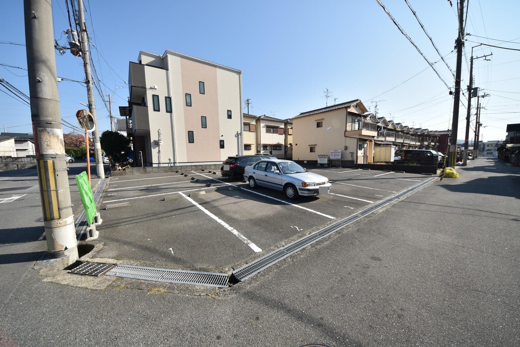 小篠駐車場の外観・駐車場イメージ1枚目