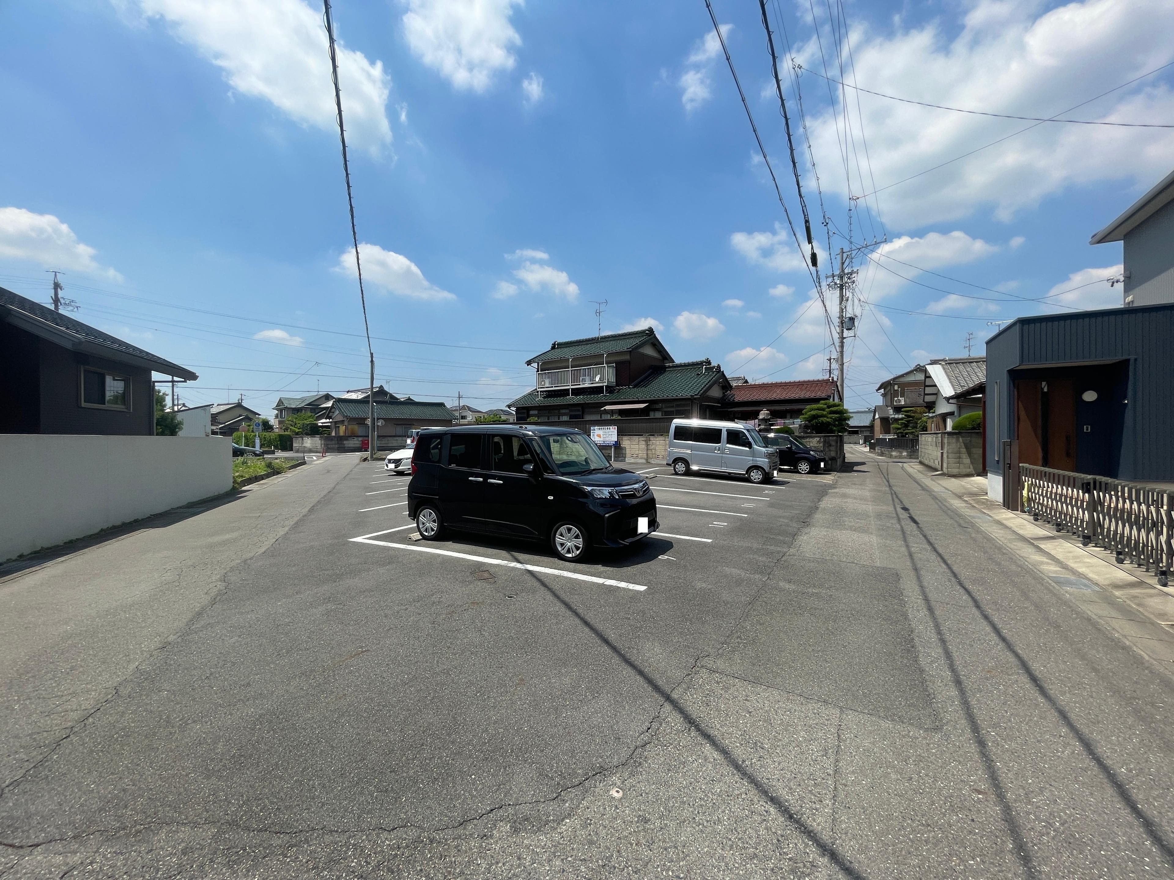 中屋敷南駐車場の外観・駐車場イメージ2枚目