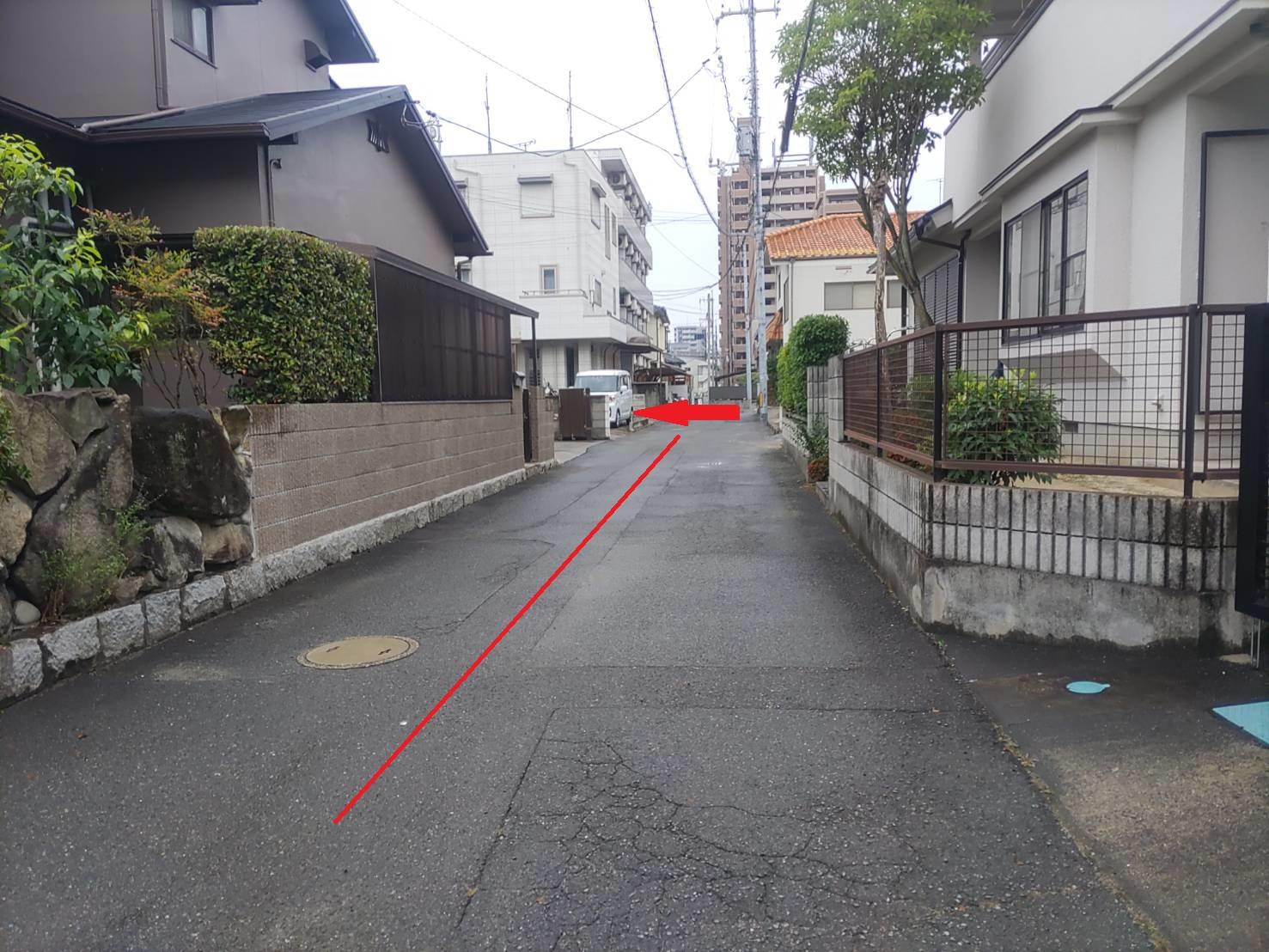 新谷ガレージ第二の外観・駐車場イメージ2枚目