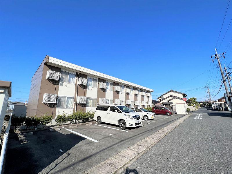 イースマイル(22325)の外観・駐車場イメージ2枚目