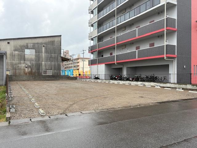 汐見駐車場の外観・駐車場イメージ1枚目