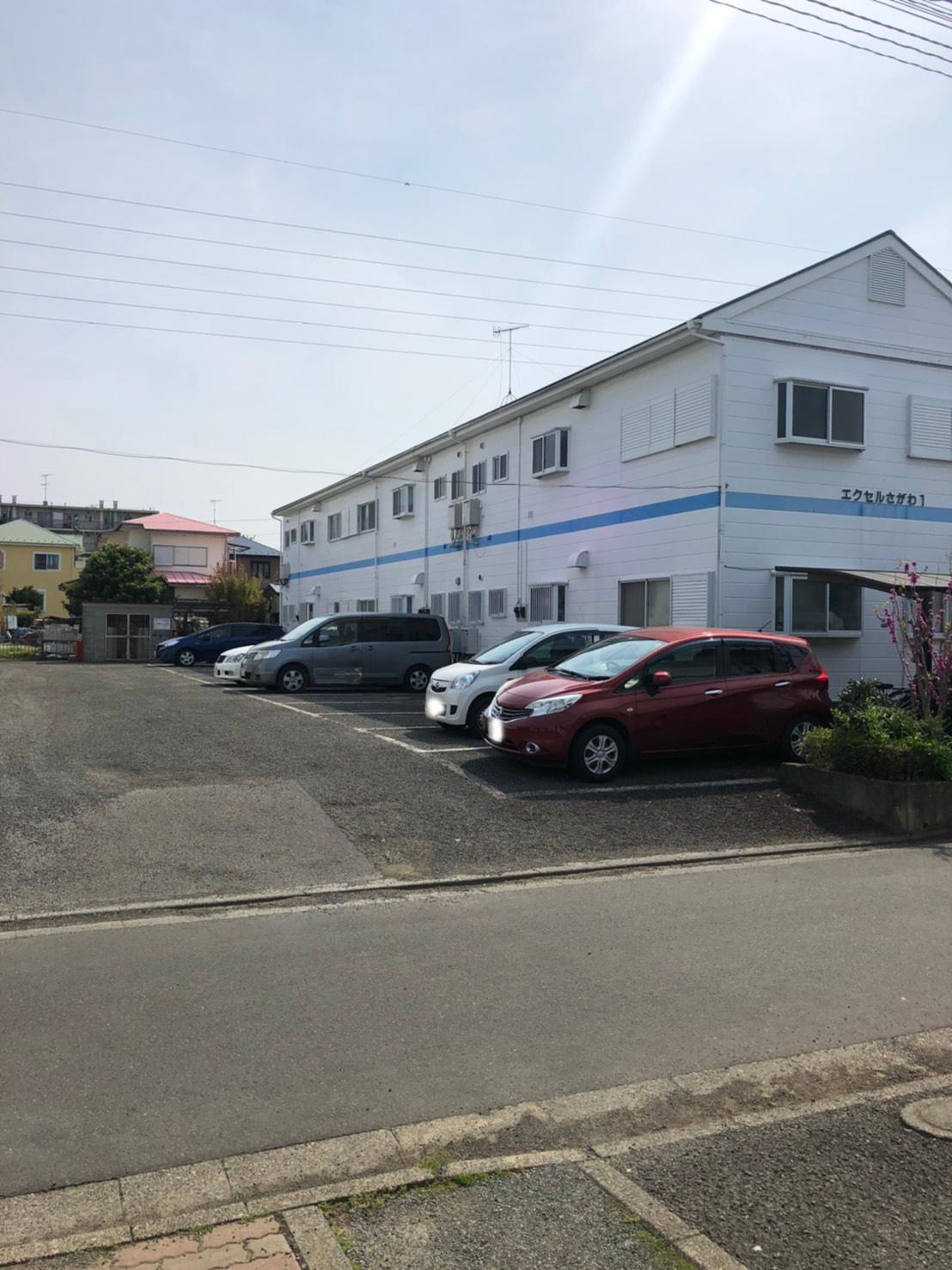 エクセルさがわ駐車場の外観・駐車場イメージ2枚目