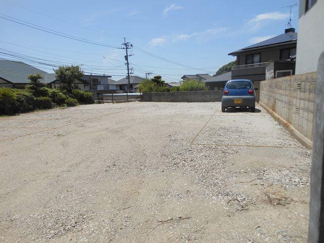 石坂湯の谷駐車場の外観・駐車場イメージ2枚目
