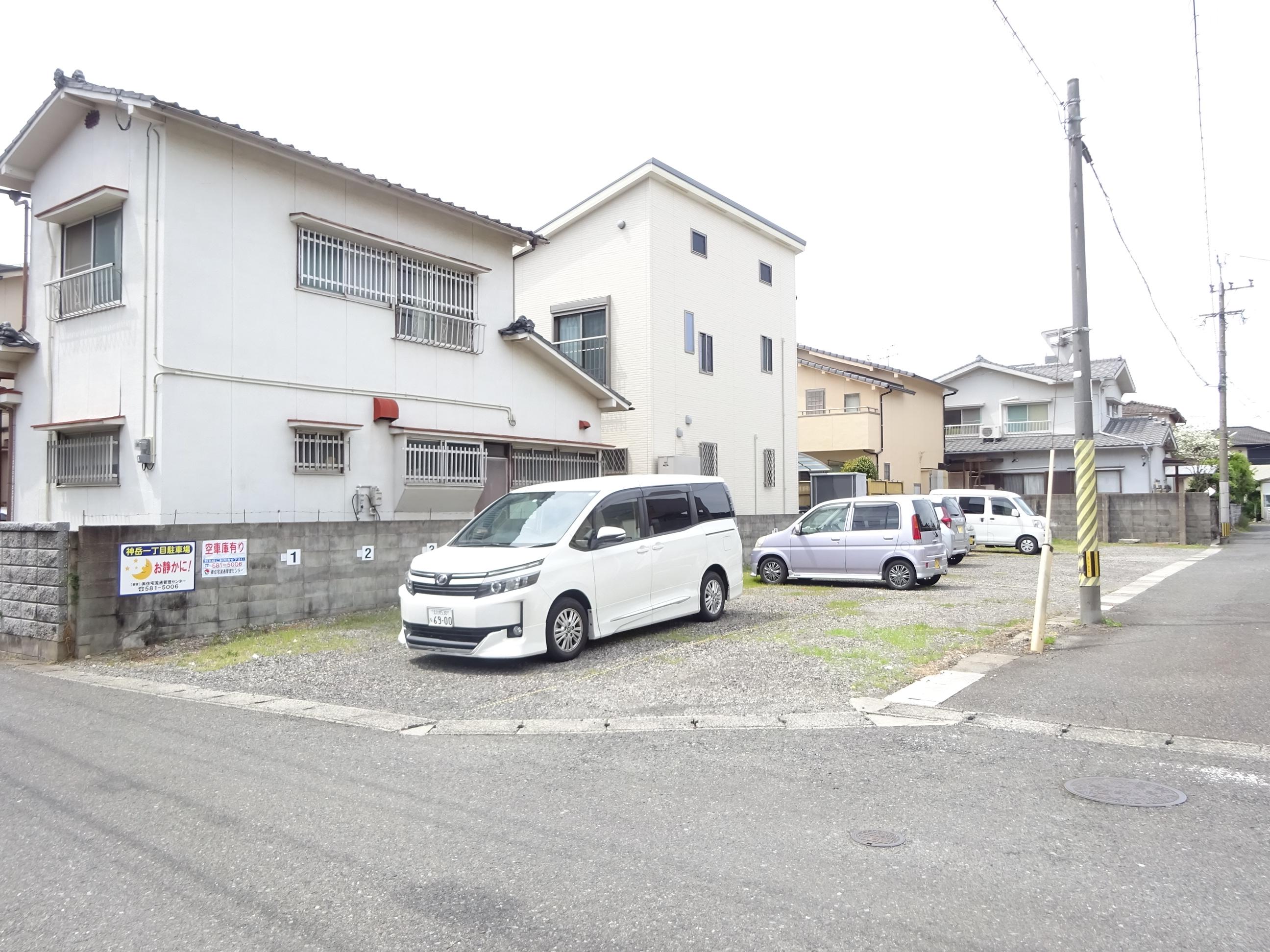 神岳一丁目駐車場の外観・駐車場イメージ1枚目
