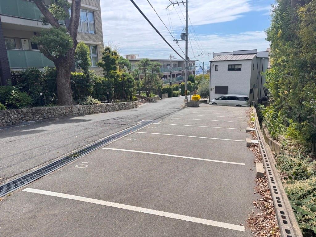 鴨子ヶ原２丁目パーキングの外観・駐車場イメージ3枚目