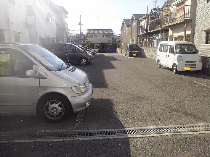 ダイコーモータープールの外観・駐車場イメージ1枚目