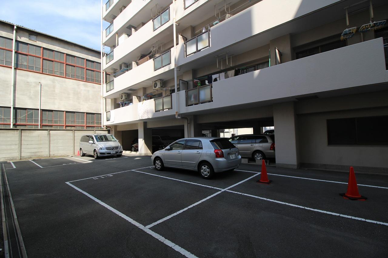 桑原モータープールの外観・駐車場イメージ2枚目