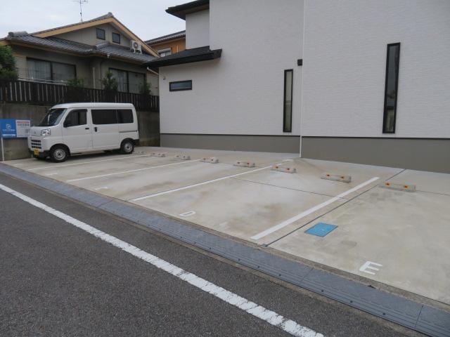 柱中根駐車場の外観・駐車場イメージ2枚目