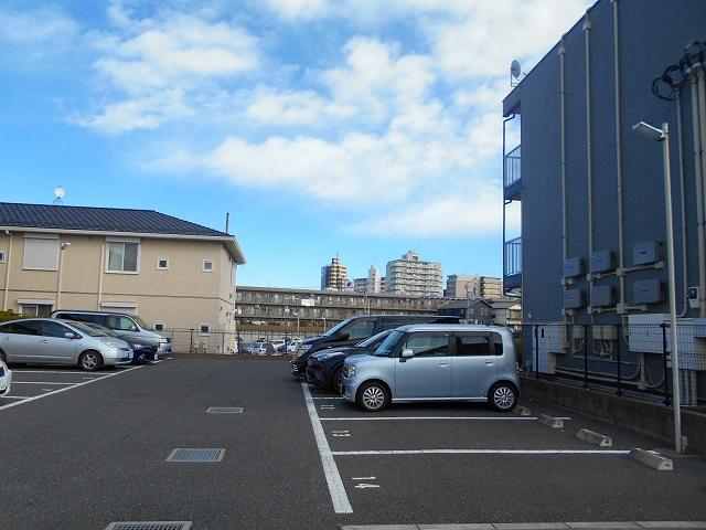 クレストタウンＡ(39640)の外観・駐車場イメージ1枚目