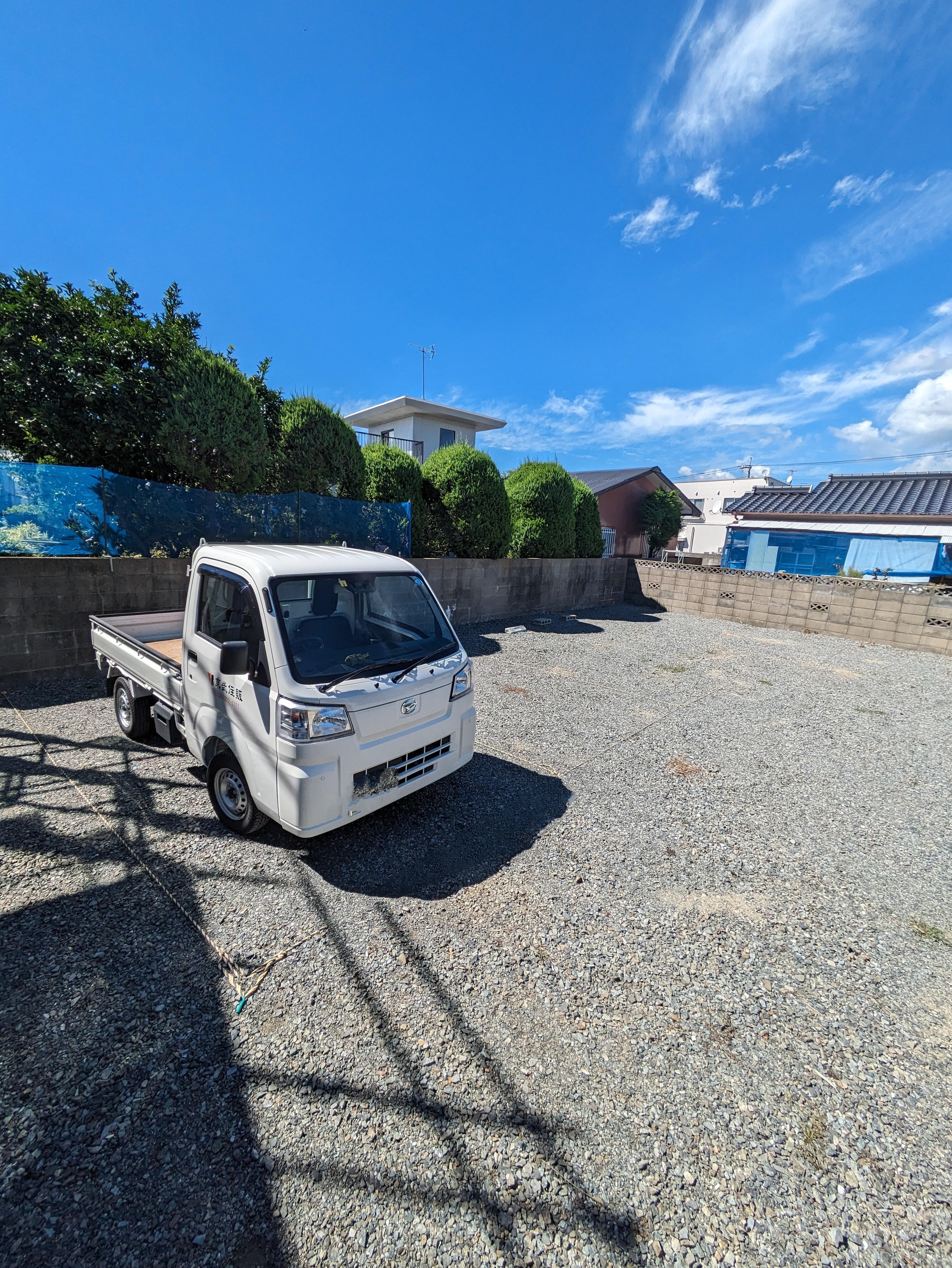 綾羅木本町4丁目E駐車場の外観・駐車場イメージ1枚目