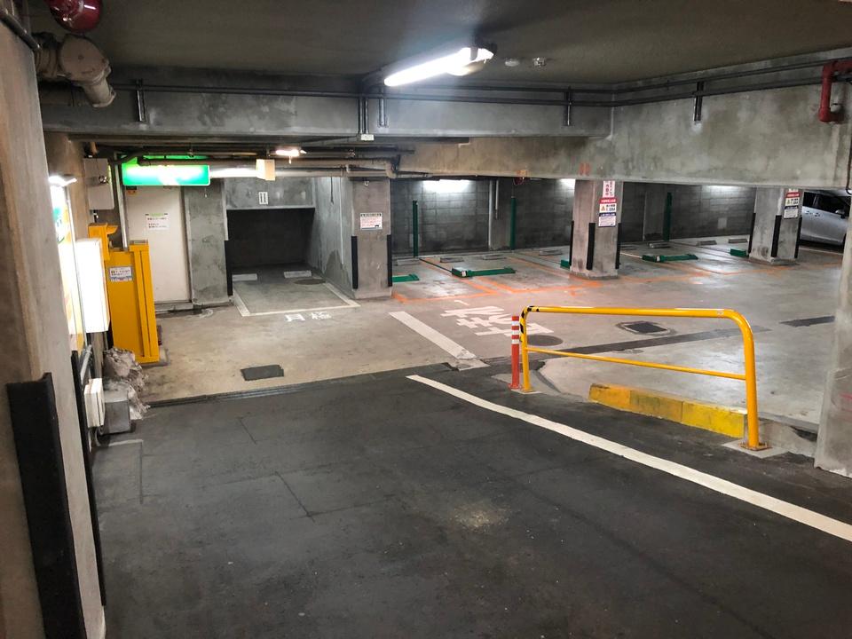 追浜町３丁目の外観・駐車場イメージ2枚目