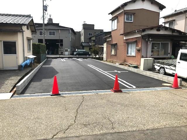 ギーラマパーキングの外観・駐車場イメージ1枚目