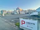 丸海大手ガレージの駐車場