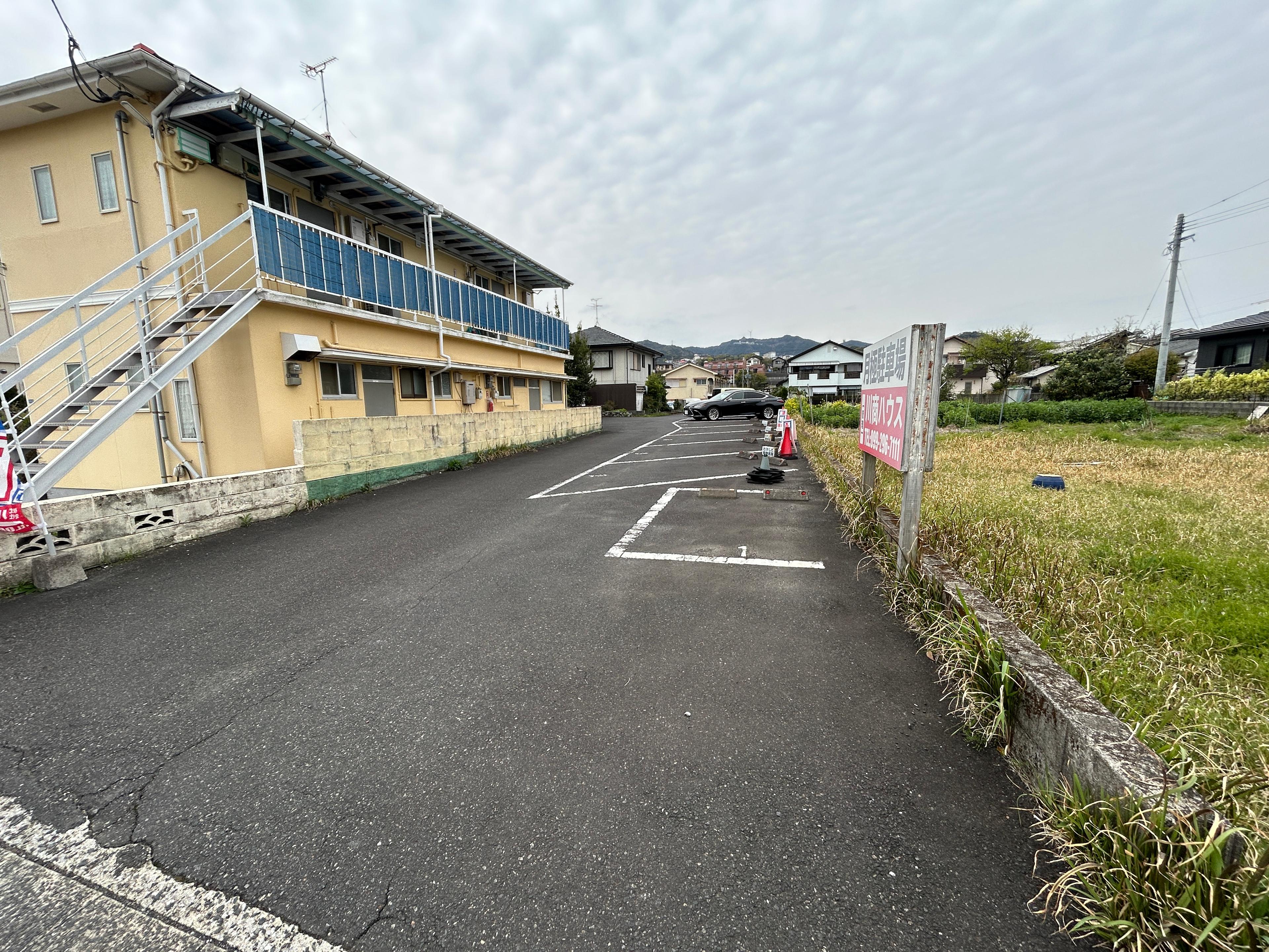 坂元駐車場(坂之上）の外観・駐車場イメージ3枚目