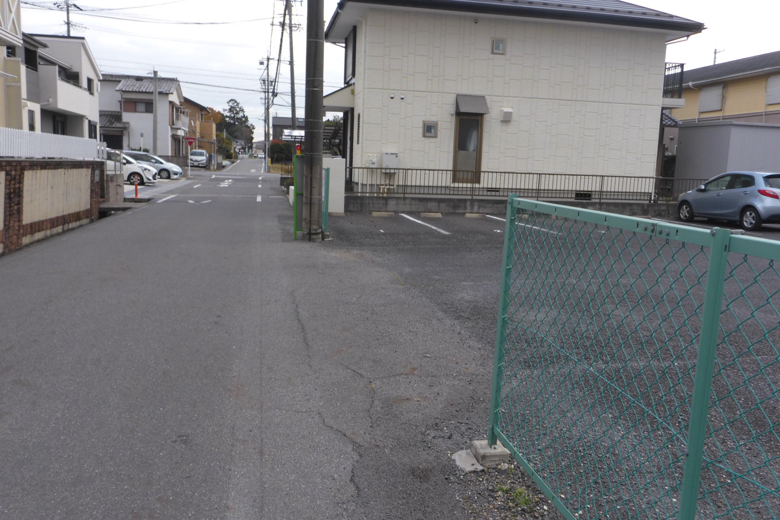 幡山駐車場の外観・駐車場イメージ2枚目