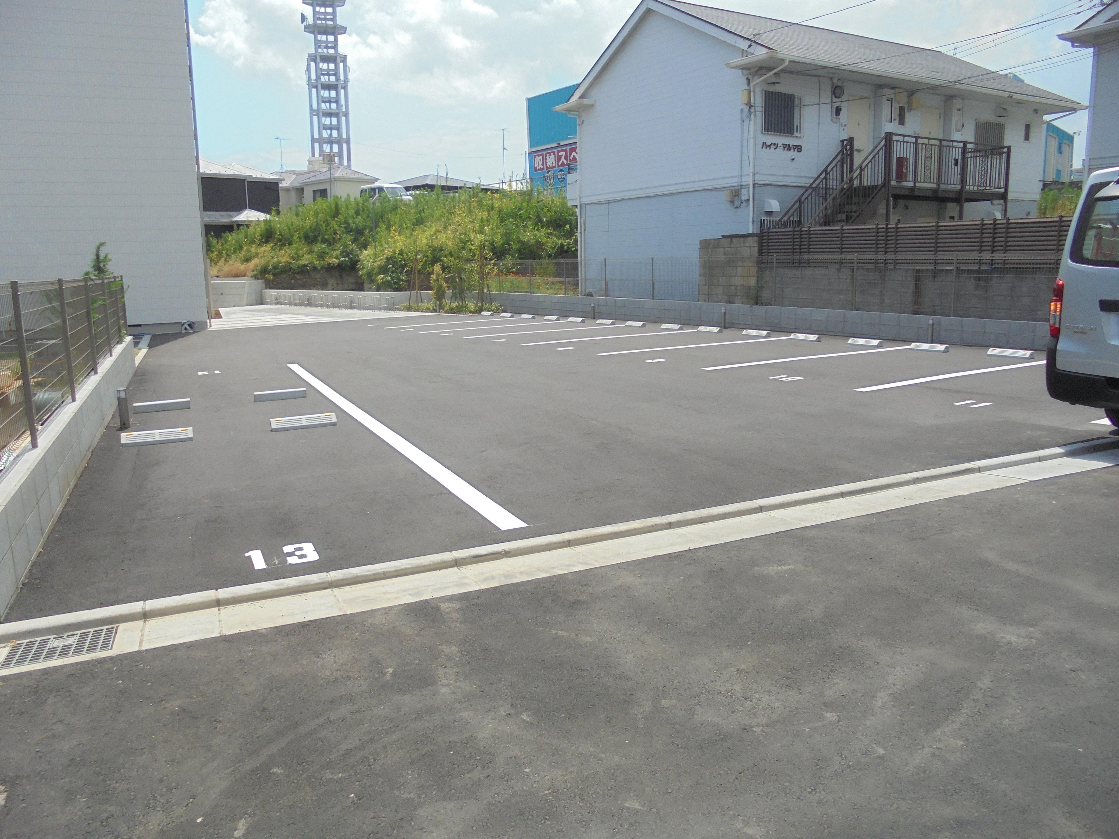 本町マルマ駐車場の外観・駐車場イメージ1枚目